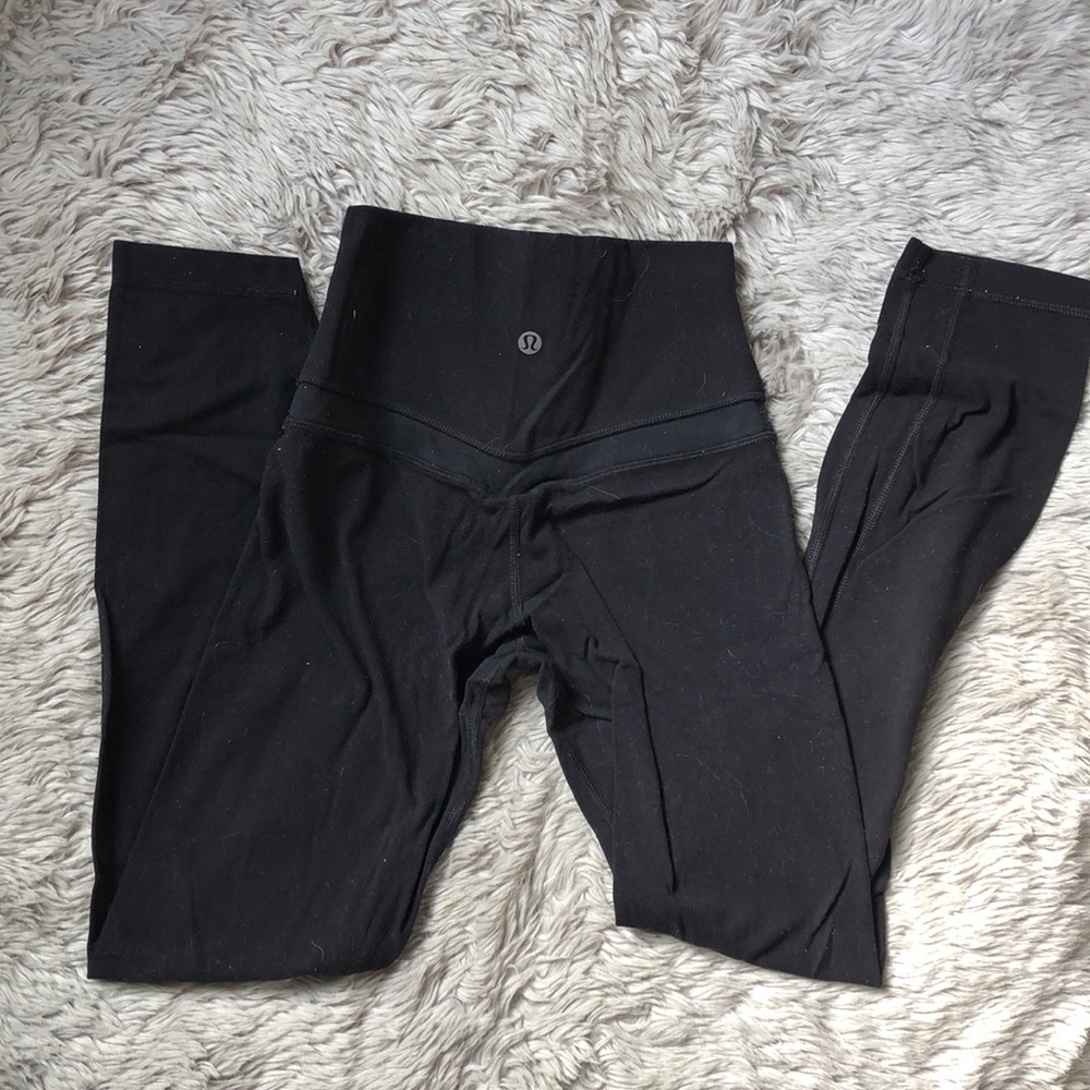Lululemon Women’s Black Leggings 7/8 length Sz 2